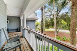 Lovely and spacious, renovated with a private pool
