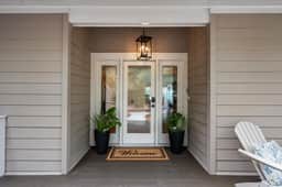 Renovated golf course home close to the beach - Image 3