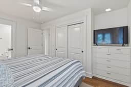 Renovated golf course home close to the beach