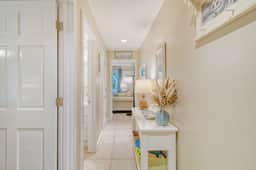 Across from beach, new bathroom reno!