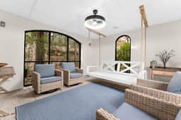 Charming, spacious cottage in popular Cypress Point - Image 2