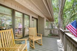 Stunning new Night Heron home, great location!