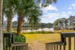 Lagoon view, central location, Parkside villa - Image 2