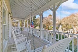 Popular location in Atlantic Beach, community pool - Image 3
