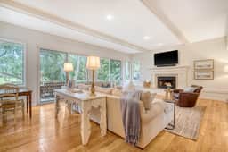 New rental, great Vanderhorst home - Image 5