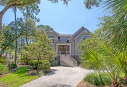 Modern, cozy coastal charmer, best of everything! - Image 4