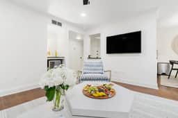 Lovely new rental in popular Turtle Cove - Image 3