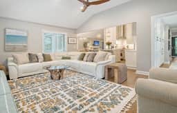 New listing, great central location - Image 4
