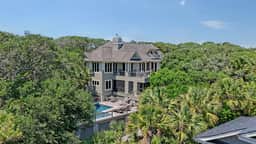 Oceanfront, private boardwalk and pool - Image 2