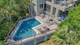 Oceanfront, private boardwalk and pool - Image 3