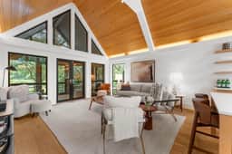 New Ocean Park home - Image 5