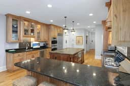 Spacious home with a pool in desirable community - Image 4