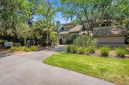 Lagoon views and easy beach access - Image 2