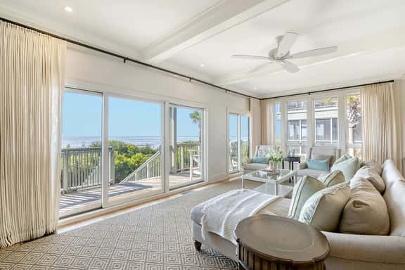 Oceanfront Renovated Mariners Watch - Image 1