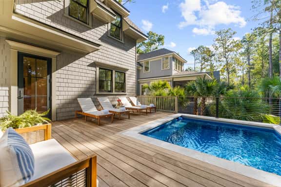 New Build with pool in central neighborhood - Image 1