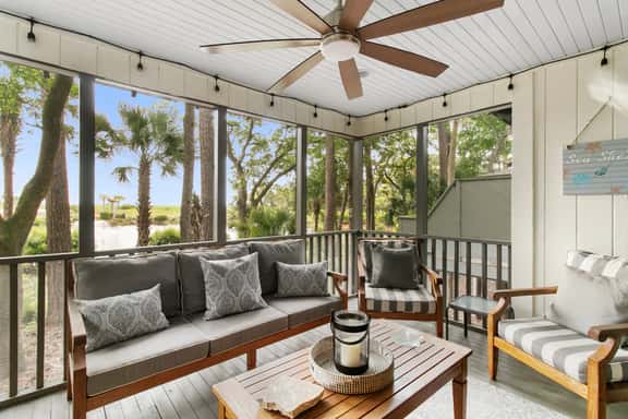 Ocean and lagoon views, beach and pool access - Image 1