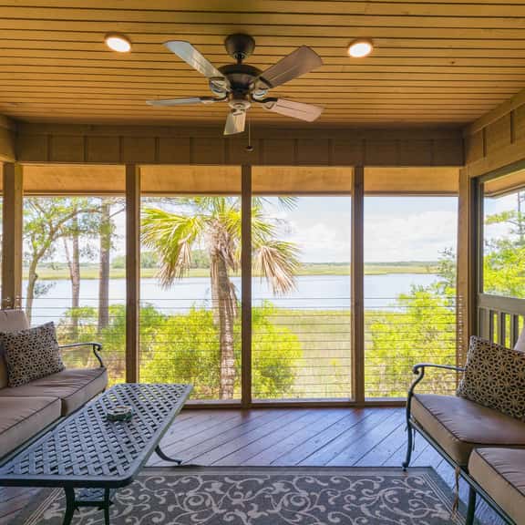 Riverfront, renovated Inlet Cove cottage - Image 1