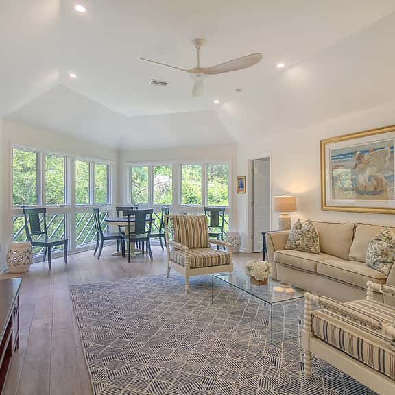 Spacious Tennis Villa, central location - Image 1