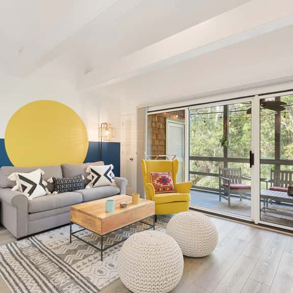 New reno, Boho-style "treehouse" at the beach! - Image 1