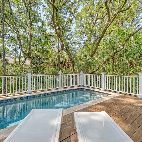 Exquisite Vanderhorst home with pool - Image 1