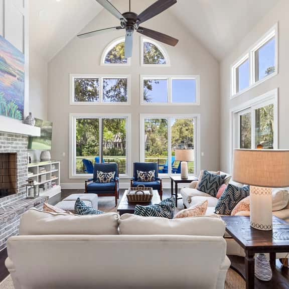 Stunning, spacious renovation in the heart of Kiawah - Image 1