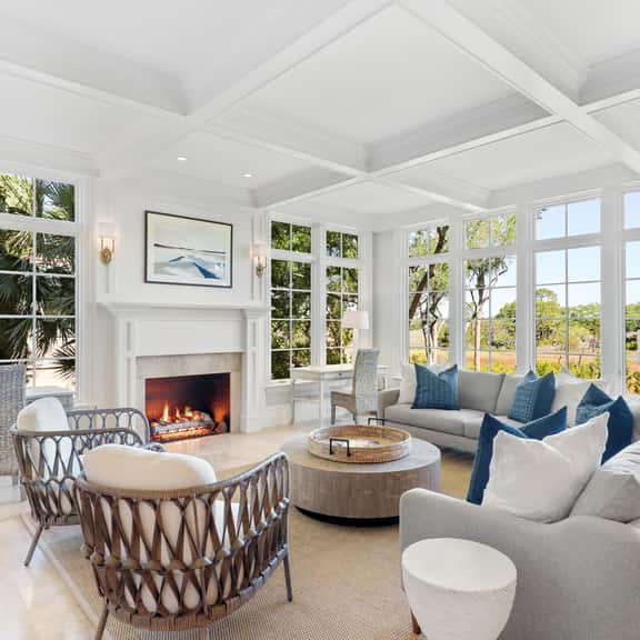 New to the rental market, stunning views, all new furnishings! - Image 1