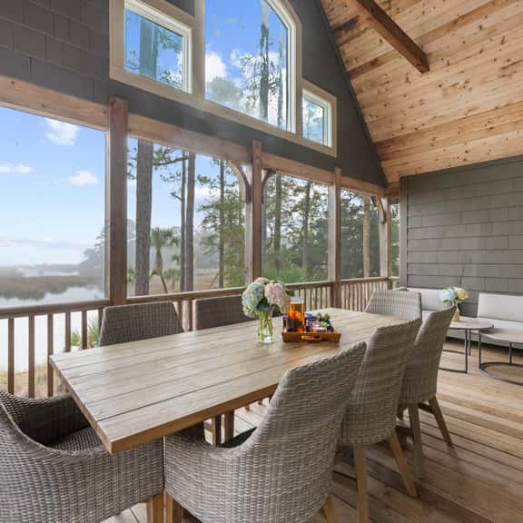 Stunning river view home in Marsh Cottage - Image 1