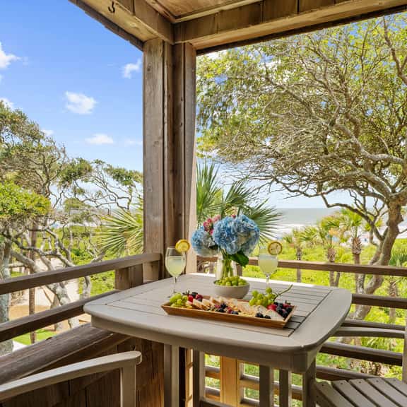 Sweeping ocean views, easy beach access - Image 1