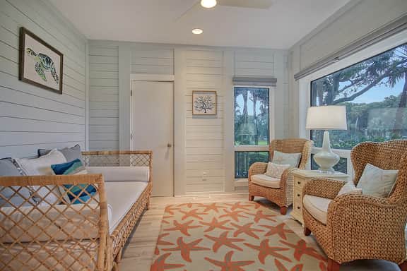 Calming Coastal villa, minutes to beach - Image 4
