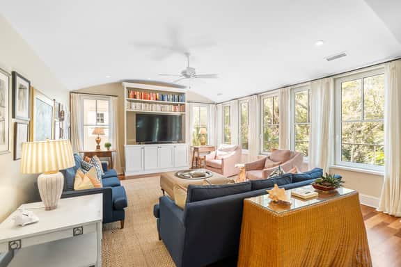 Perfect Kiawah house! New construction, steps to beach w/pool, gorgeous decor