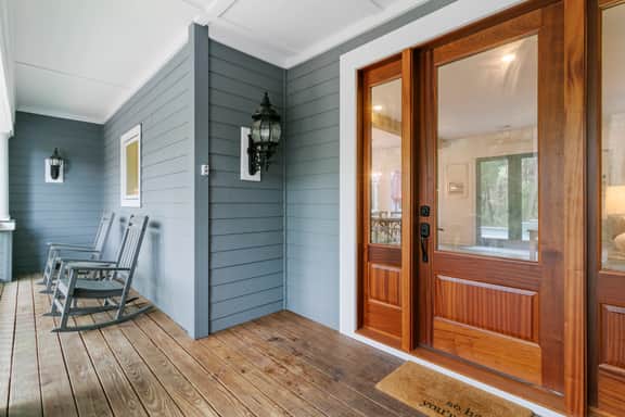 Lovely and spacious, renovated with a private pool