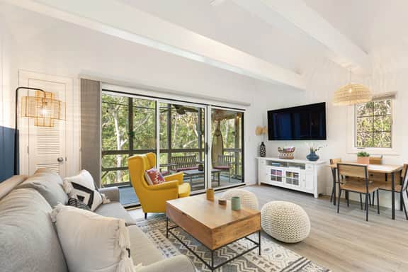 New reno, Boho-style "treehouse" at the beach! - Image 5