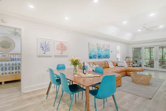 Stunning new Night Heron home, great location!