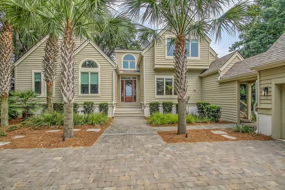 Stunning, spacious renovation in the heart of Kiawah - Image 2