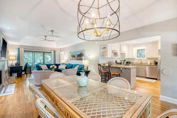 New rental in one of Kiawah's most popular areas - Image 3