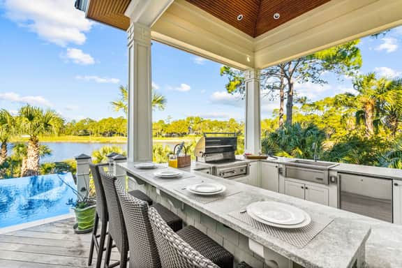 Pristine getaway with tranquil views - Image 5