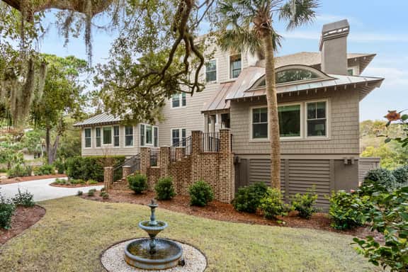 Brand new renovation, right across the street from the beach, private pool - Image 4
