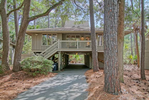 Community pool, dock, river views! - Image 2
