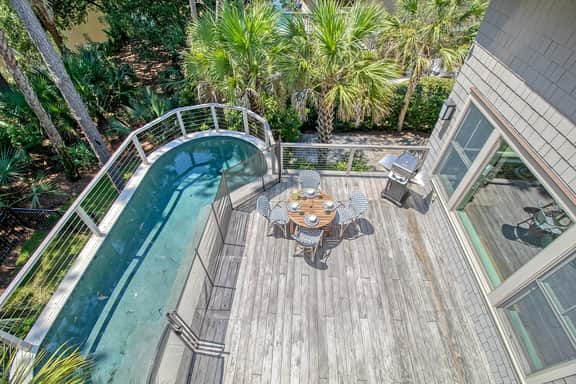 Modern, cozy coastal charmer, best of everything! - Image 3