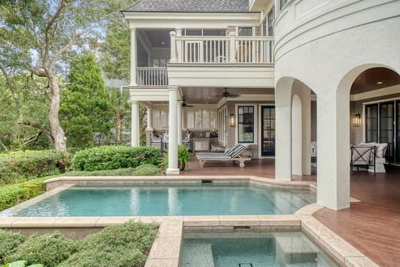Enviable location, pool with breathtaking scenery at every turn. - Image 4