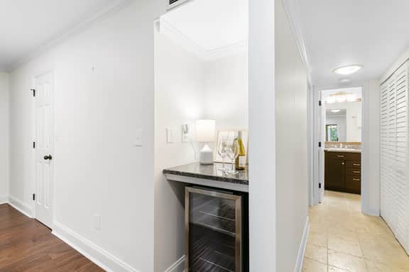 Lovely new rental in popular Turtle Cove - Image 5