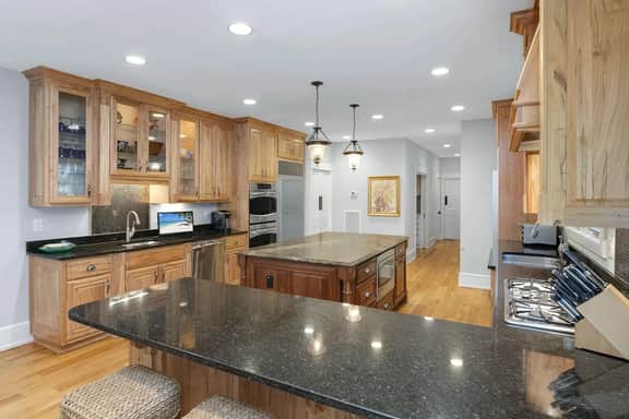 Spacious home with a pool in desirable community - Image 4