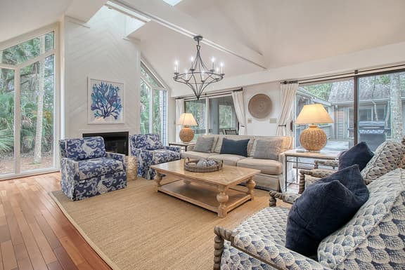 Walk in minutes to Kiawah's famous beach! - Image 1