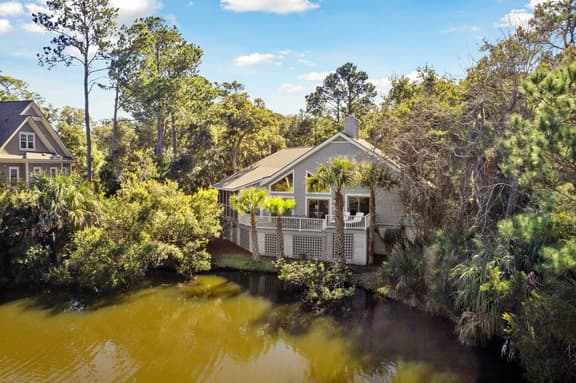 Gorgeous lagoon view, easy beach access, 2 masters - Image 1