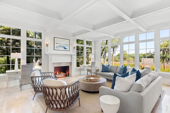 New to the rental market, stunning views, all new furnishings! - Image 1
