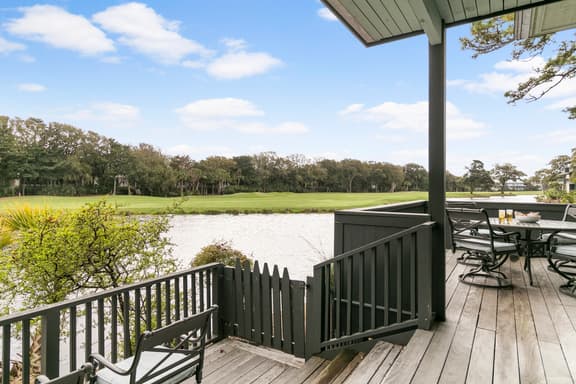 Views and location, great villa in Turtle Point - Image 1