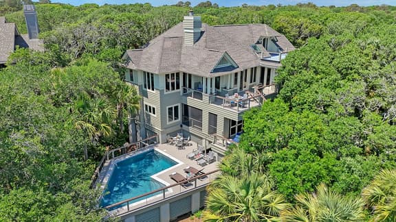 Oceanfront, private boardwalk and pool - Image 1