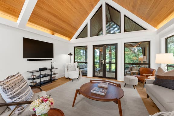 New Ocean Park home - Image 1